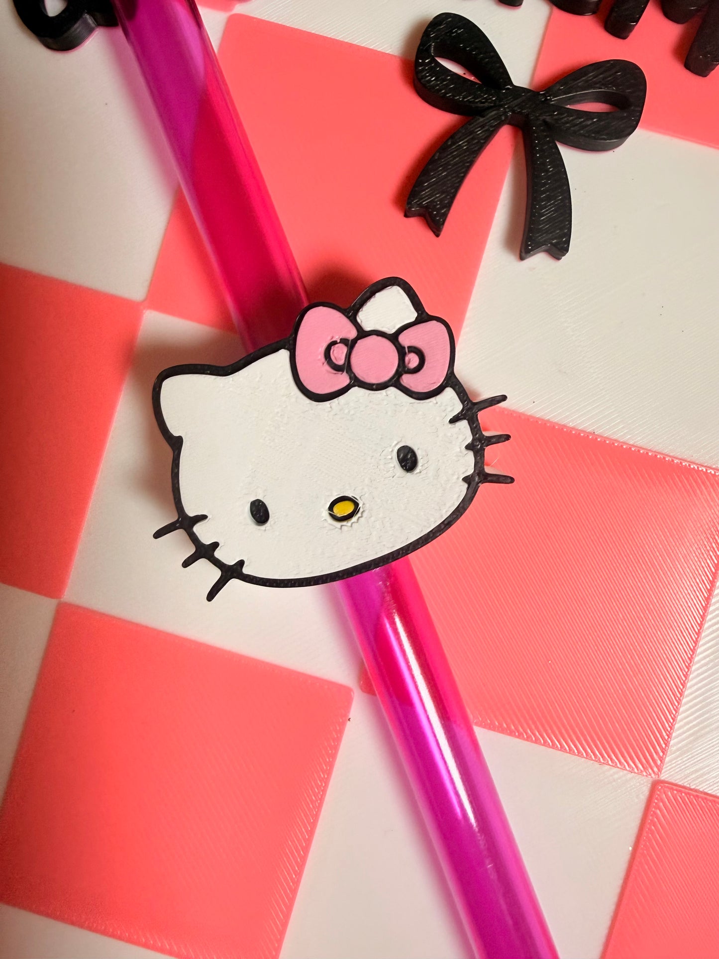 HK Straw Topper